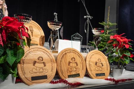 V DOLENJSKIH TOPLICAH POTEKAL ŽE 18. TRADICIONALNI FESTIVAL NARODNO ZABAVNE GLASBE